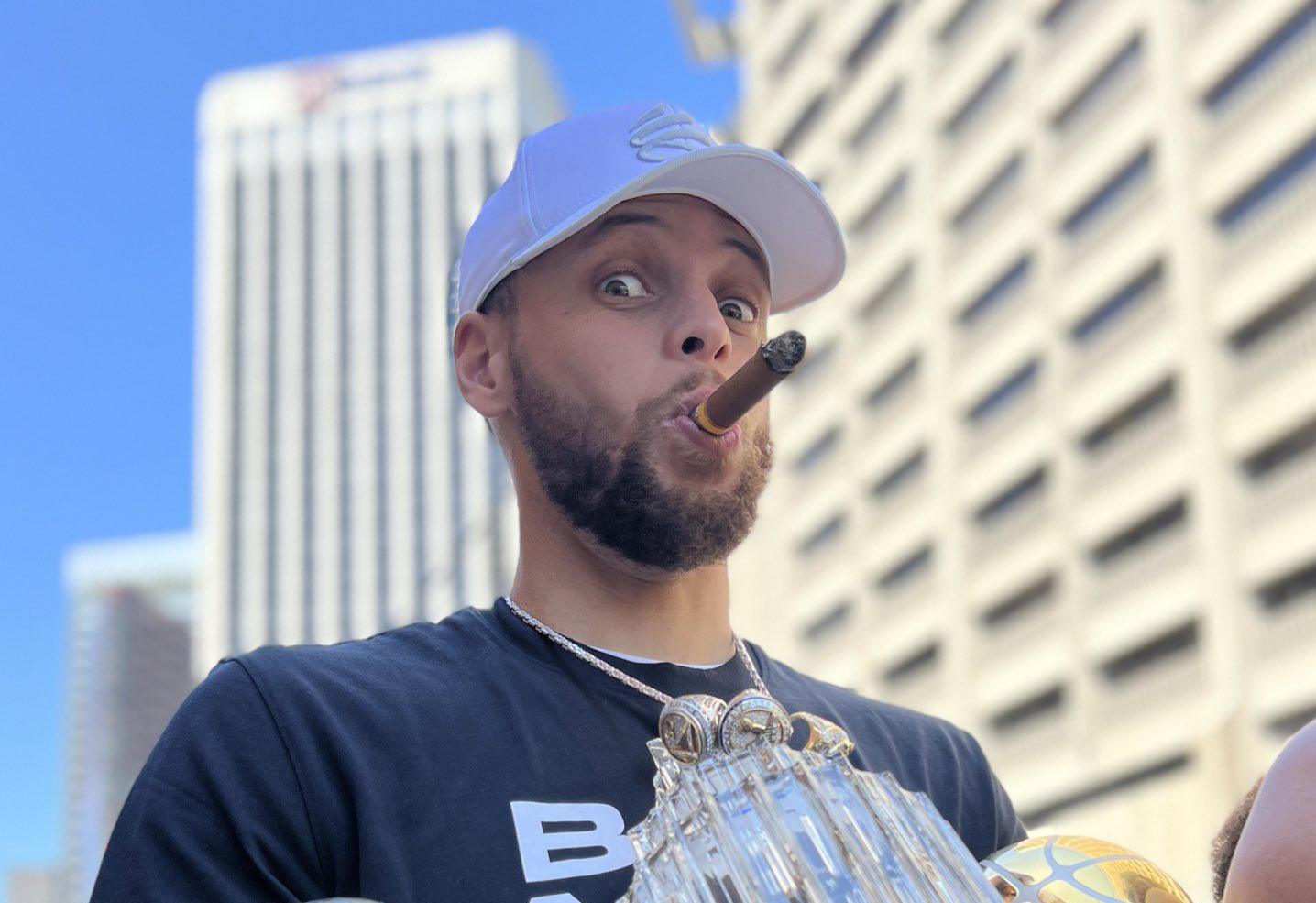 尽管裁判组 尽管裁判组