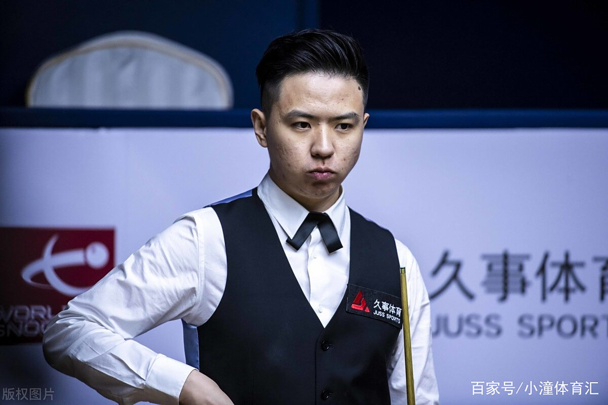 足球场上强 足球场上强