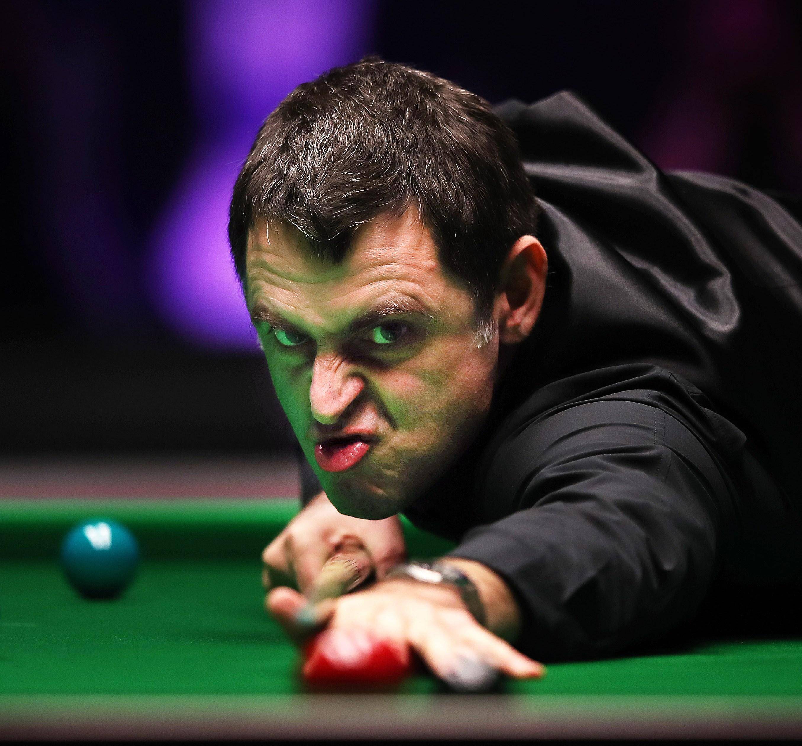 他连续从 他连续从