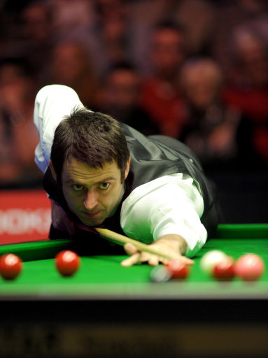 因素共同作 因素共同作