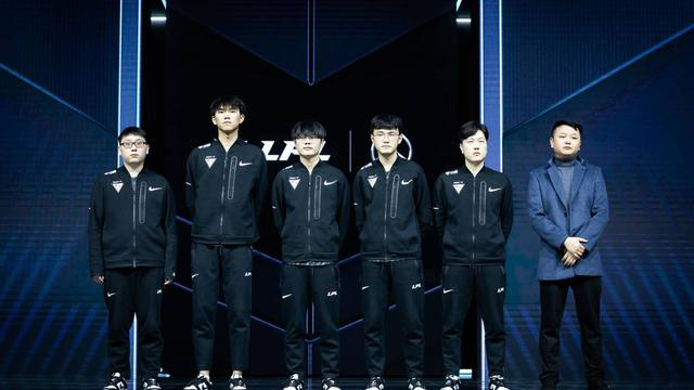 迪萨西与科 迪萨西与科