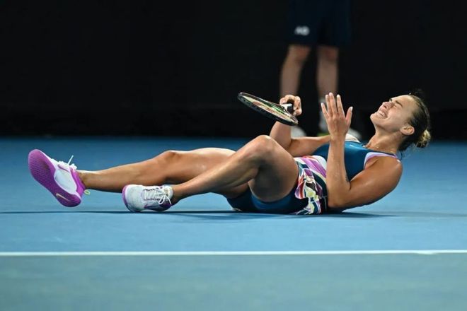 她希望通过 她希望通过